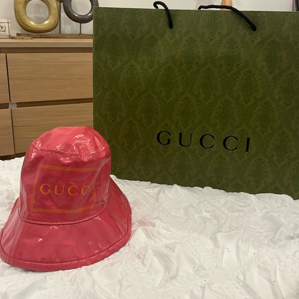 Brand New Gucci Pink Bucket Hat Limited Edition